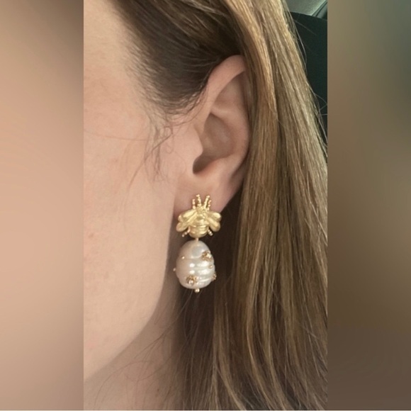 Gorgeous Bee Baroque Freshwater Pearl Drop Earrings Matte stainless steel - Picture 2 of 10